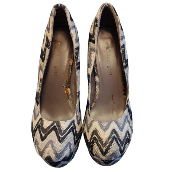 Madden Girl Gray Zig Zag Pattern Heels Size 7.5 - Picture 4 of 5